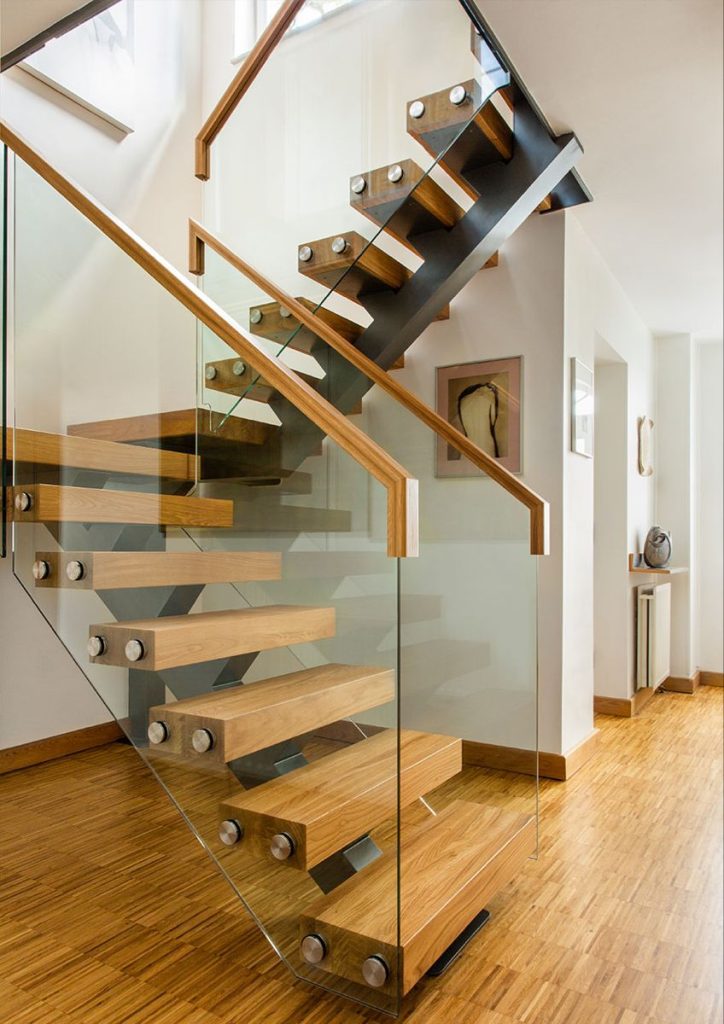 Frameless Glass Staircase Railing